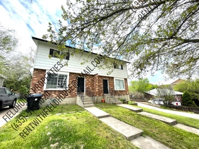 Building Photo - 682 E 800 N