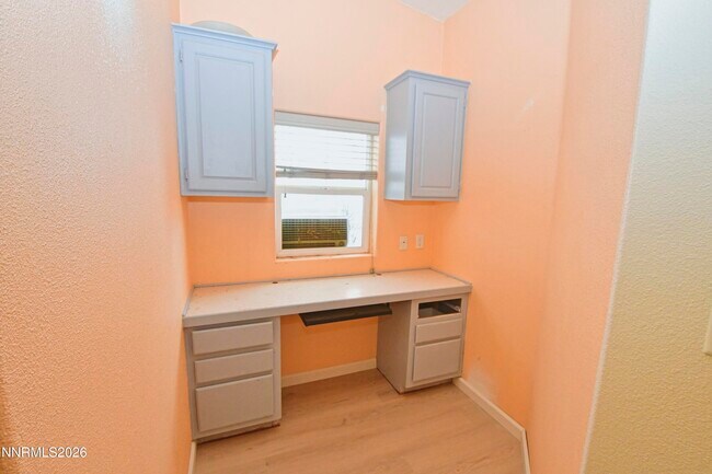 Building Photo - 10740 Geurts Ln