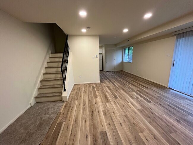 Building Photo - 515 Welsh Rd