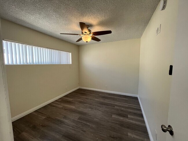 Building Photo - BELLA APARTMENTS: Beautiful 1 Bed - 1 Bath