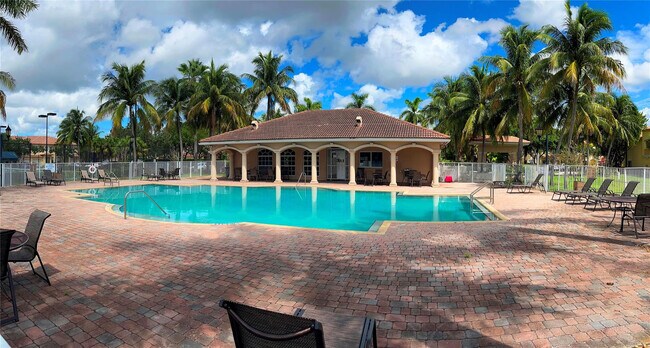 Building Photo - 2545 SW 83rd Terrace