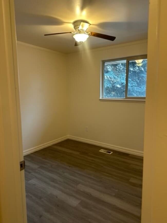 Building Photo - Cheney Home