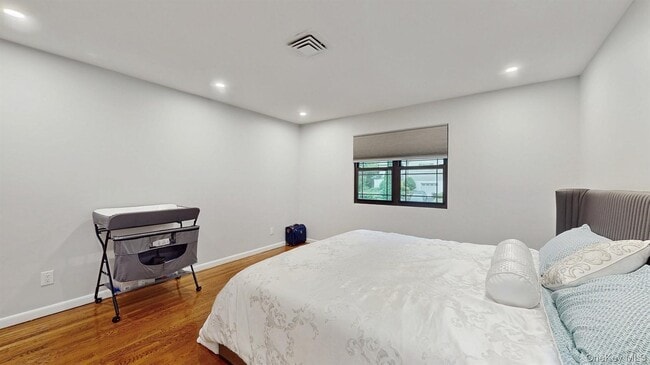 Building Photo - 17 Arthur Pl