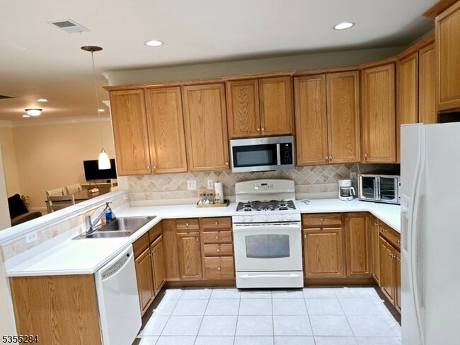 Building Photo - 2104 Conrad Way