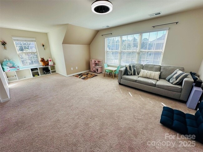 Building Photo - 428 Moses Dr