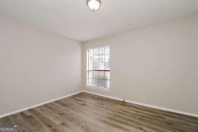 Building Photo - 7049 Ivy Pointe Row