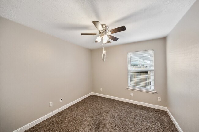 Building Photo - 3427 W Rainmill Dr