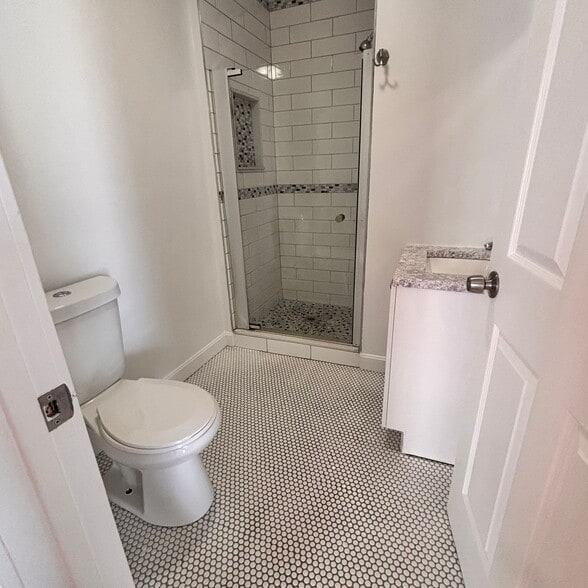 Building Photo - 1084 Dorchester Ave