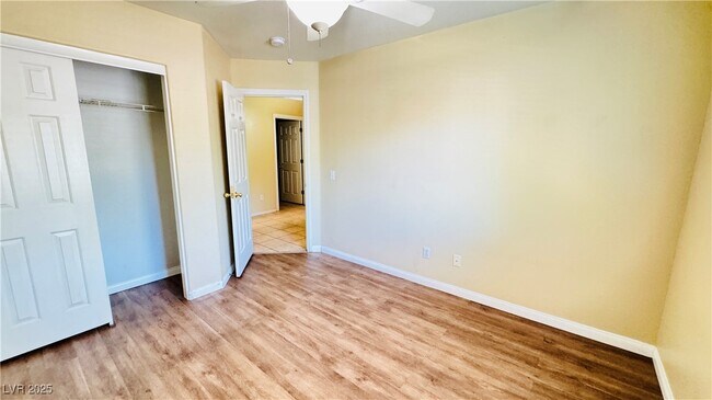 Building Photo - 3846 Waynesvill St