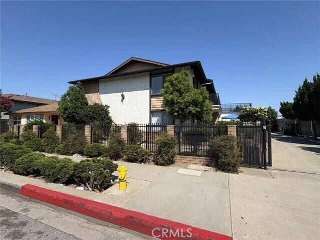Building Photo - 860 S Greenwood Ave