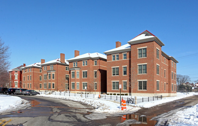 Primary Photo - Jefferson Avenue Apartments