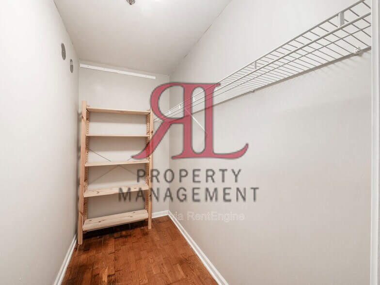 Building Photo - 221 N Front St