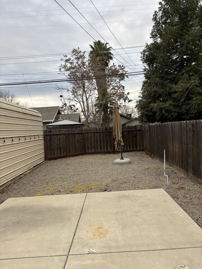 Building Photo - Adorable 2-bedroom, 1-bath cozy home in the heart of Modesto