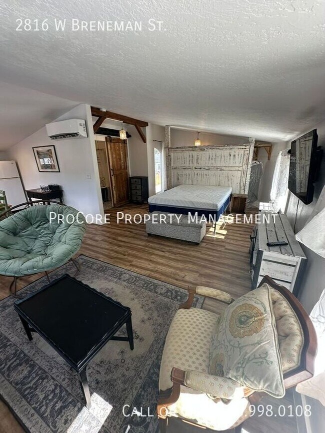 Building Photo - Charming Upper Unit Studio – Fully Furnished Above Garage | $1,195.00 | Near Downtown
