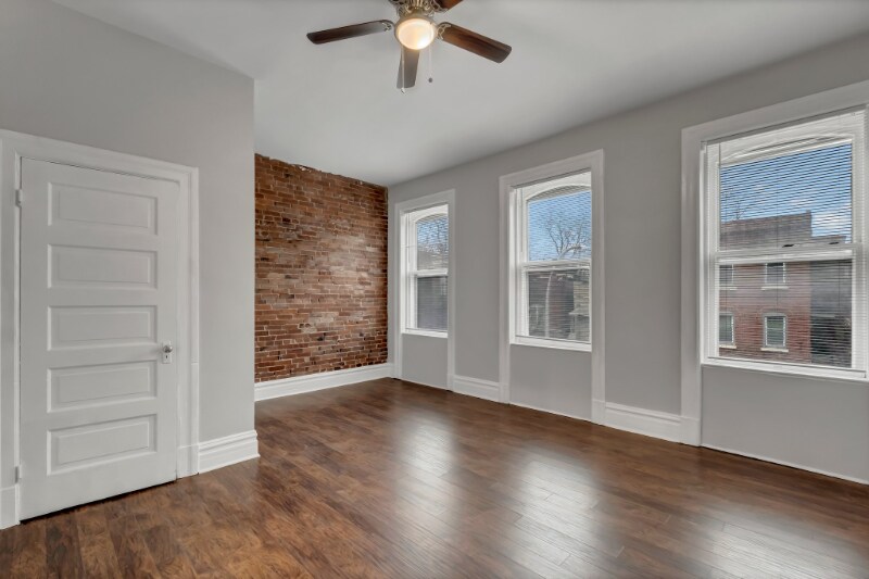 Building Photo - 3257 Michigan Ave