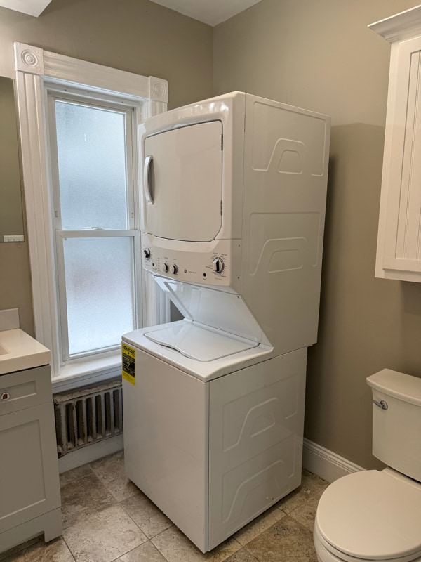 Building Photo - 176 Everett St