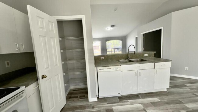 Building Photo - 713 Rue Labeau Cir