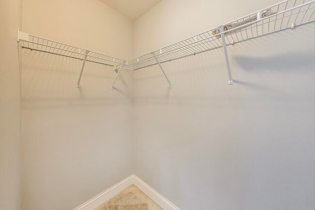 Building Photo - 613 Kinnear Cove