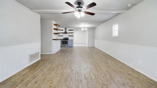 Building Photo - 5613 44th St