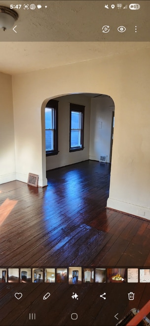 Building Photo - 10213 Elwell Ave