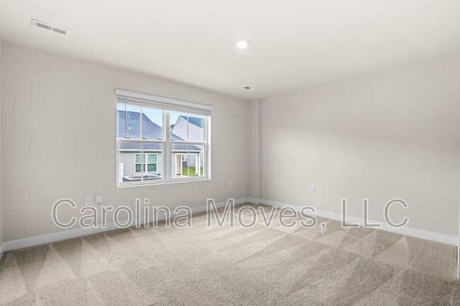 Building Photo - 124 Tassin St