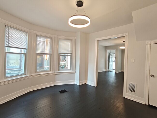 Building Photo - 282 S Ithan St