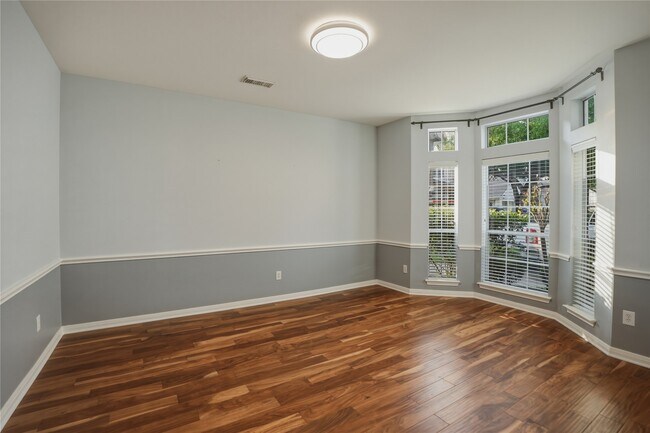 Building Photo - 2302 Marblecrest Ln