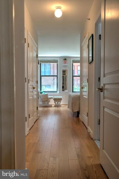 Building Photo - 616 E Street NW Unit 449