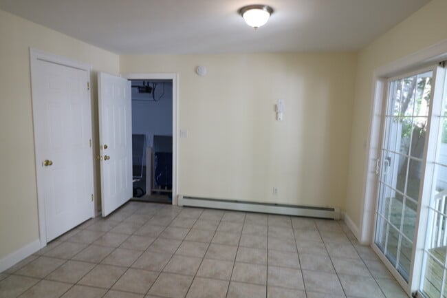 Building Photo - 38 Storer St