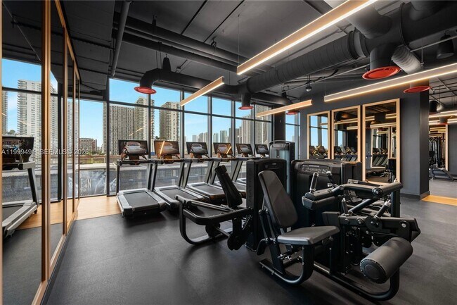 Building Photo - 20 NE 11th St