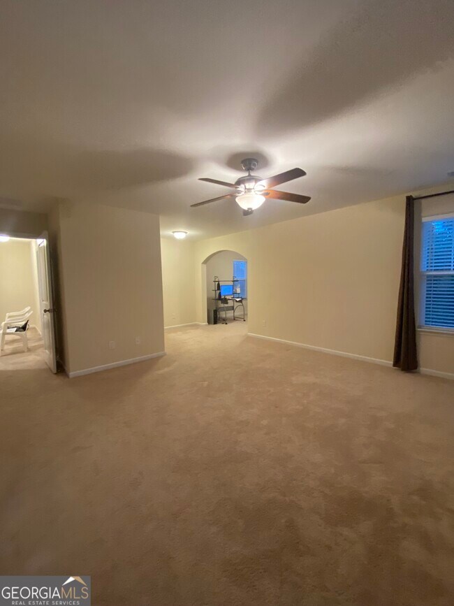Building Photo - 116 Winslow Cir