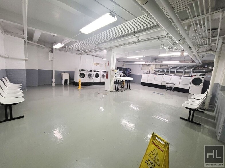 Building Photo - GRAND CONCOURSE