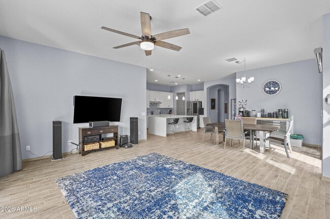 Building Photo - 4451 E Bernice St