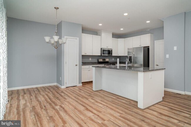 Building Photo - 4029 Silver Charm Ct