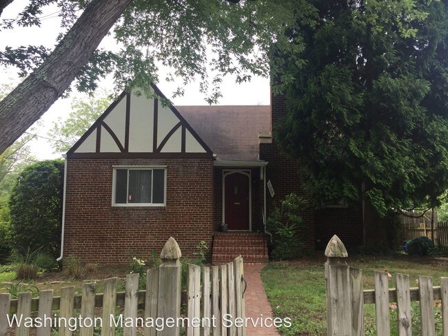 Primary Photo - 11806 Grandview Ave
