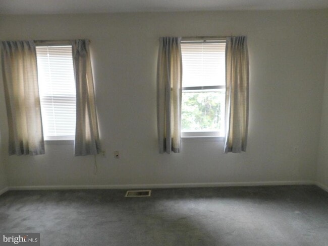 Building Photo - 205 Moore Dr