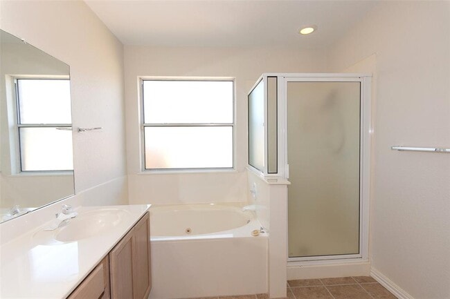 Building Photo - 2321 Friarcreek Loop