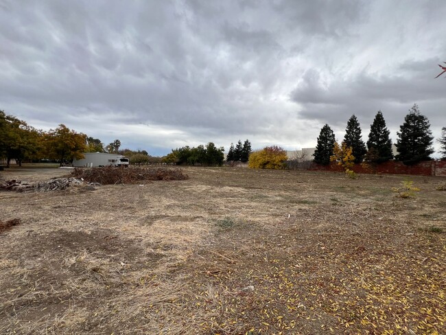 Building Photo - Incredibly rare Brentwood rental opportuni...