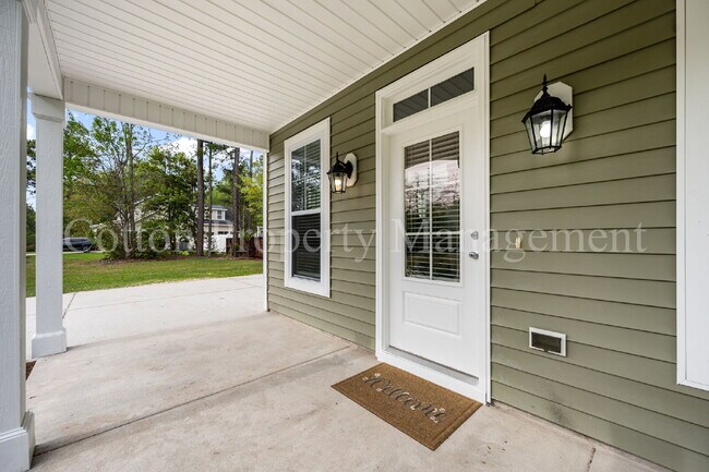 Building Photo - 807 Dan Owen Dr