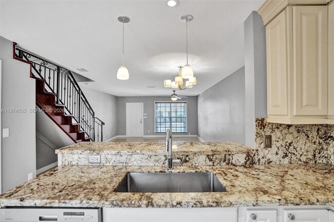 Building Photo - 2901 Dorchester Ln