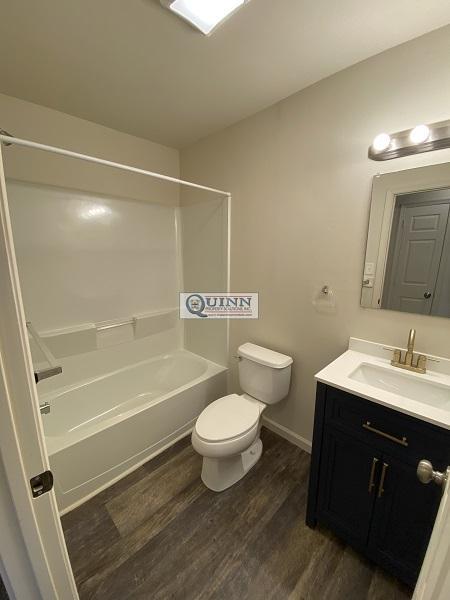 Building Photo - 124 E Village Rd