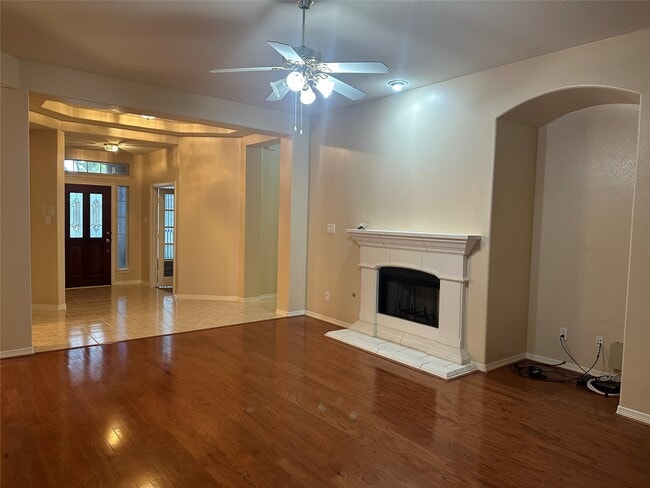 Building Photo - 11402 Softbreeze Ct