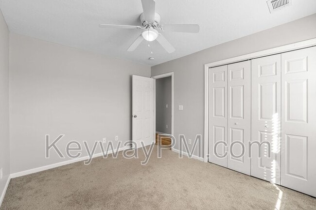 Building Photo - 110 Fox Haven Dr