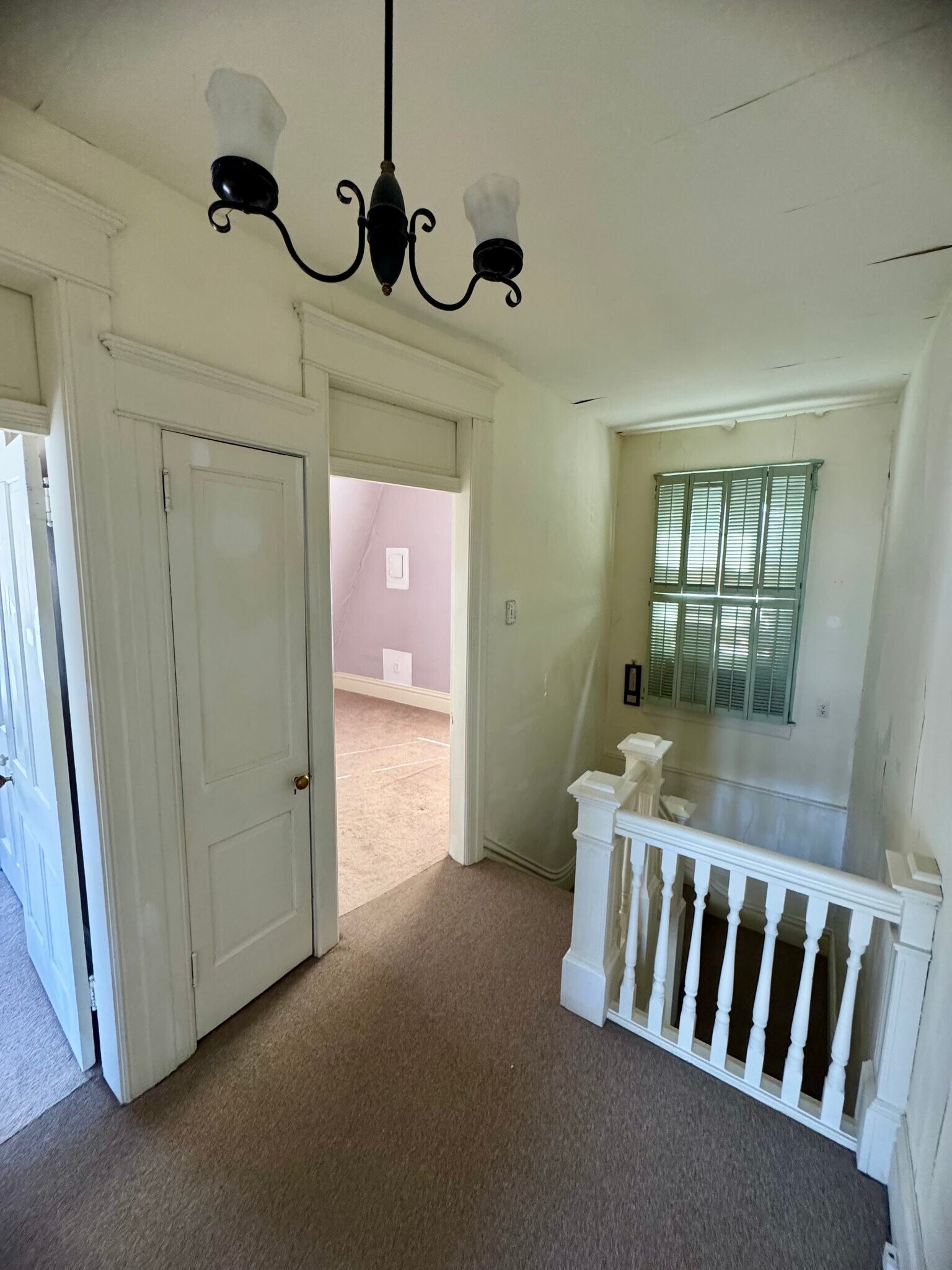 Building Photo - 707 Edgewater Ave