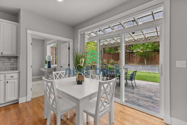 Building Photo - Spacious 4-Bed, 4-Bath Retreat in Sammamish – 3300 Sq Ft of Comfort and Style!