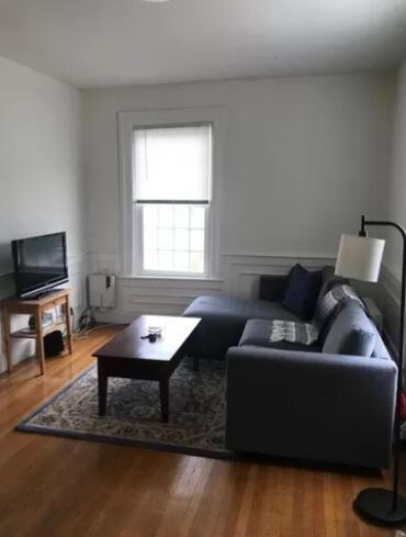 Building Photo - 407 Angell St