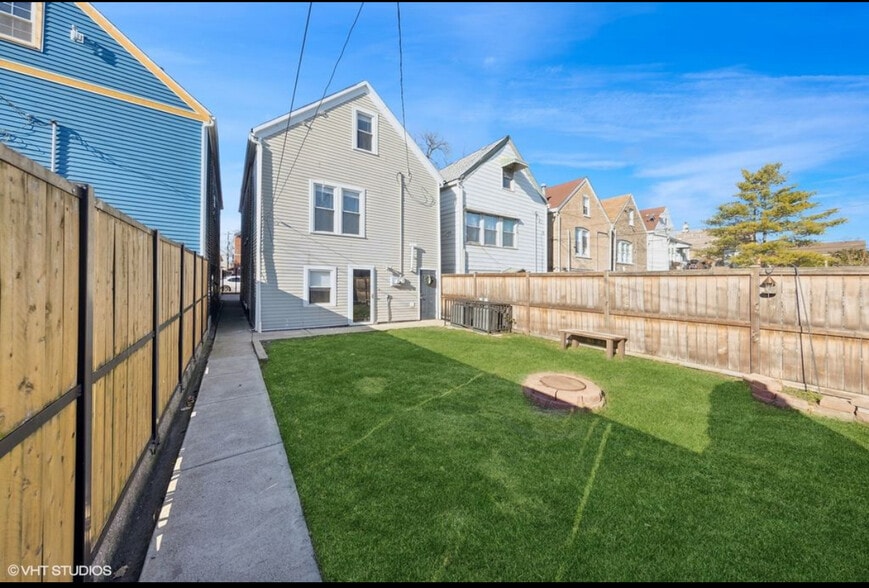 Building Photo - 2831 S Saint Louis Ave
