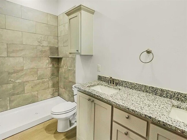 Building Photo - 2116 Charles Whitlow Ave