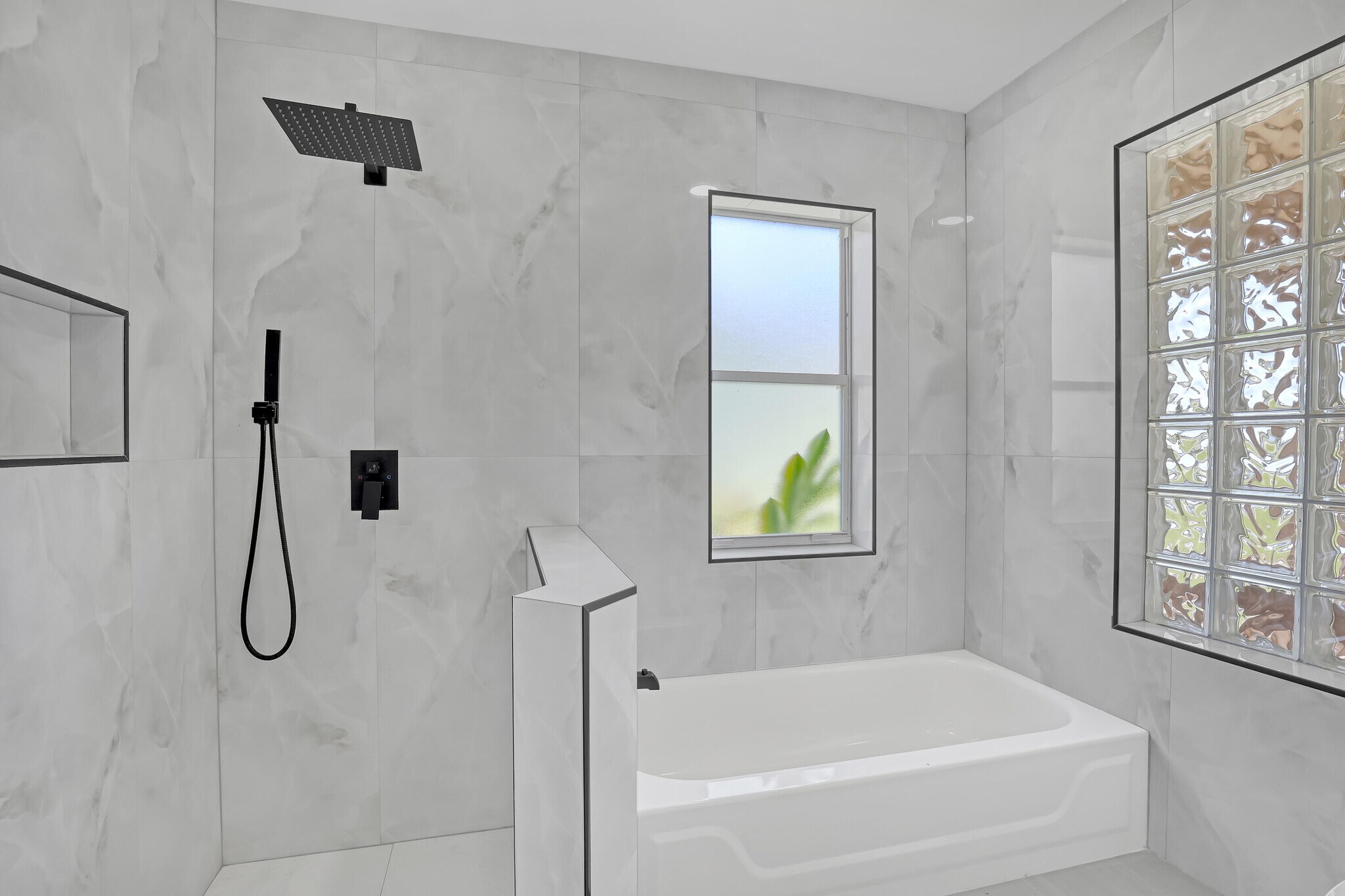 Building Photo - 6817 Barnwell Dr