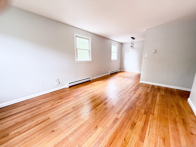Building Photo - 15 Trout Brook Rd